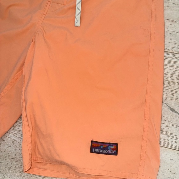 Patagonia Wavefarer Stretch Boardshorts Men’s 34 sherbet 9” - Picture 3 of 10